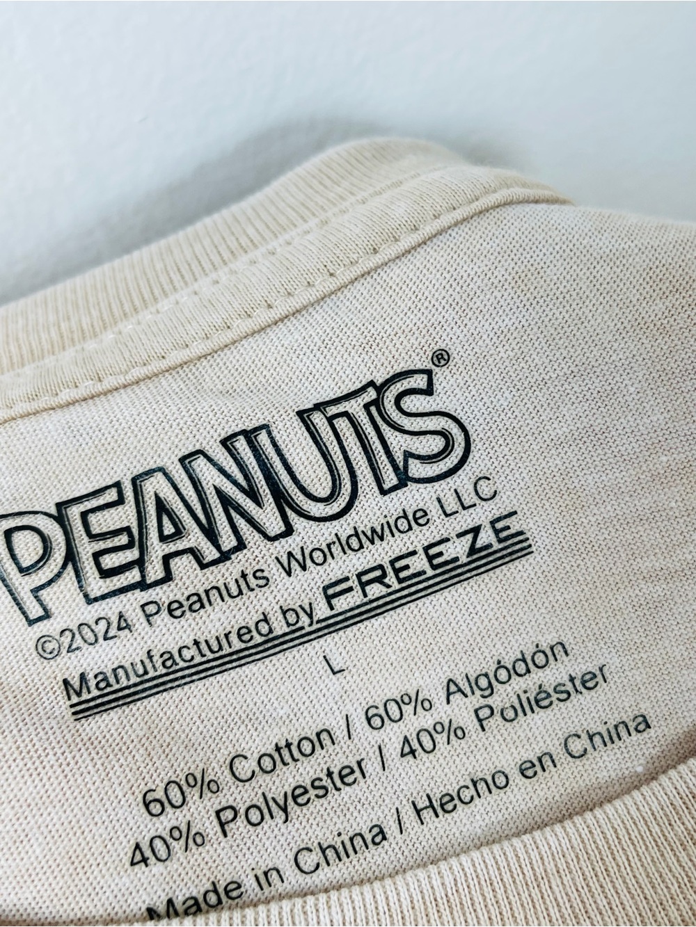 Peanuts Arizona Snoopy Graphic Tee Shirt - Picture 5 of 7